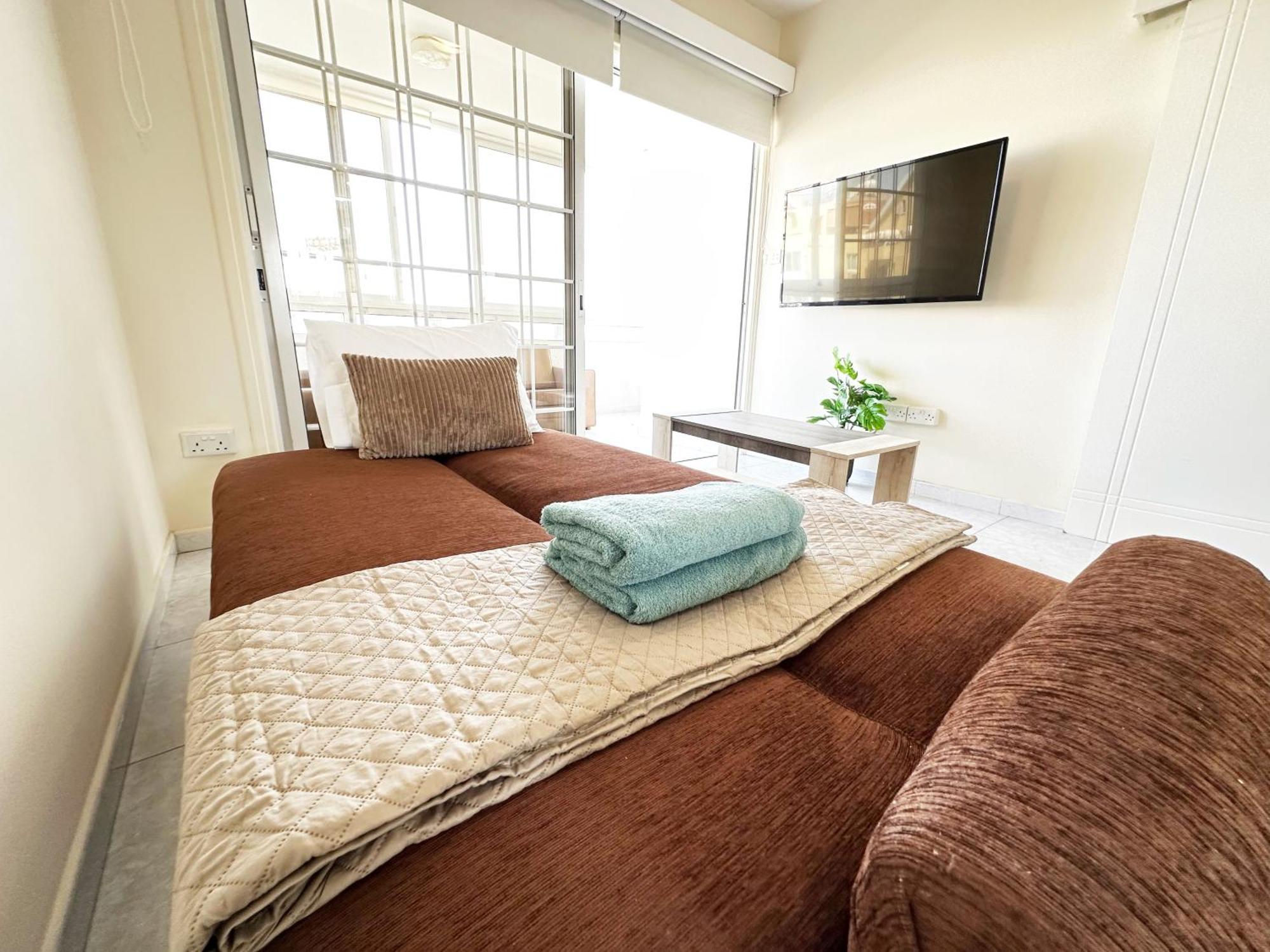 Serenity Sunrise Holiday Apt - Larnaca Luaran gambar